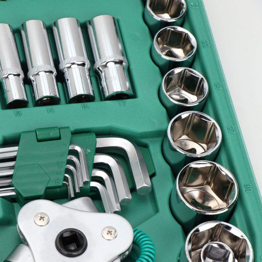 121-piece auto repair tool set ratchet wrench car repair vehicle combination carbon steel